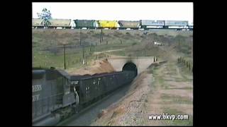 15 engines on a loaded Southern Pacific coal train on Tehachapi Loop [upl. by Sisson49]